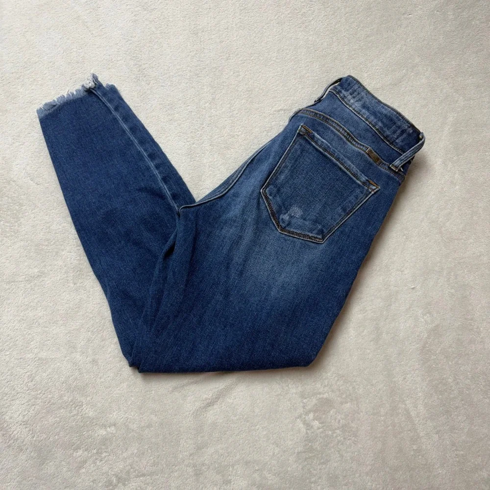 KanCan Women High Rise Skinny Jeans Medium Wash Distressed Raw Hem 9/28 KC9216D